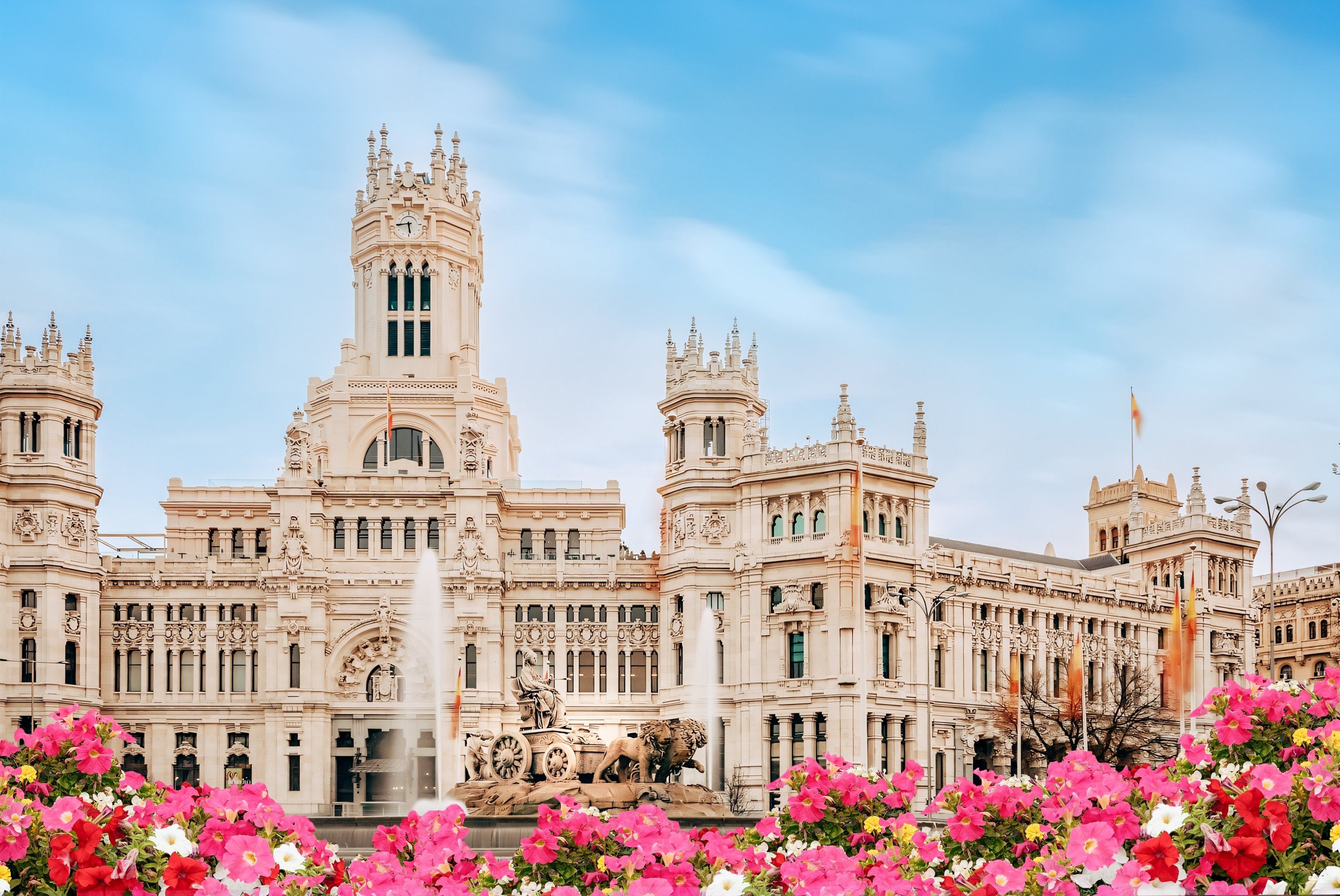 Madrid in 1 Day: Royal Palace, Old Town Small Group Tour with Pickup