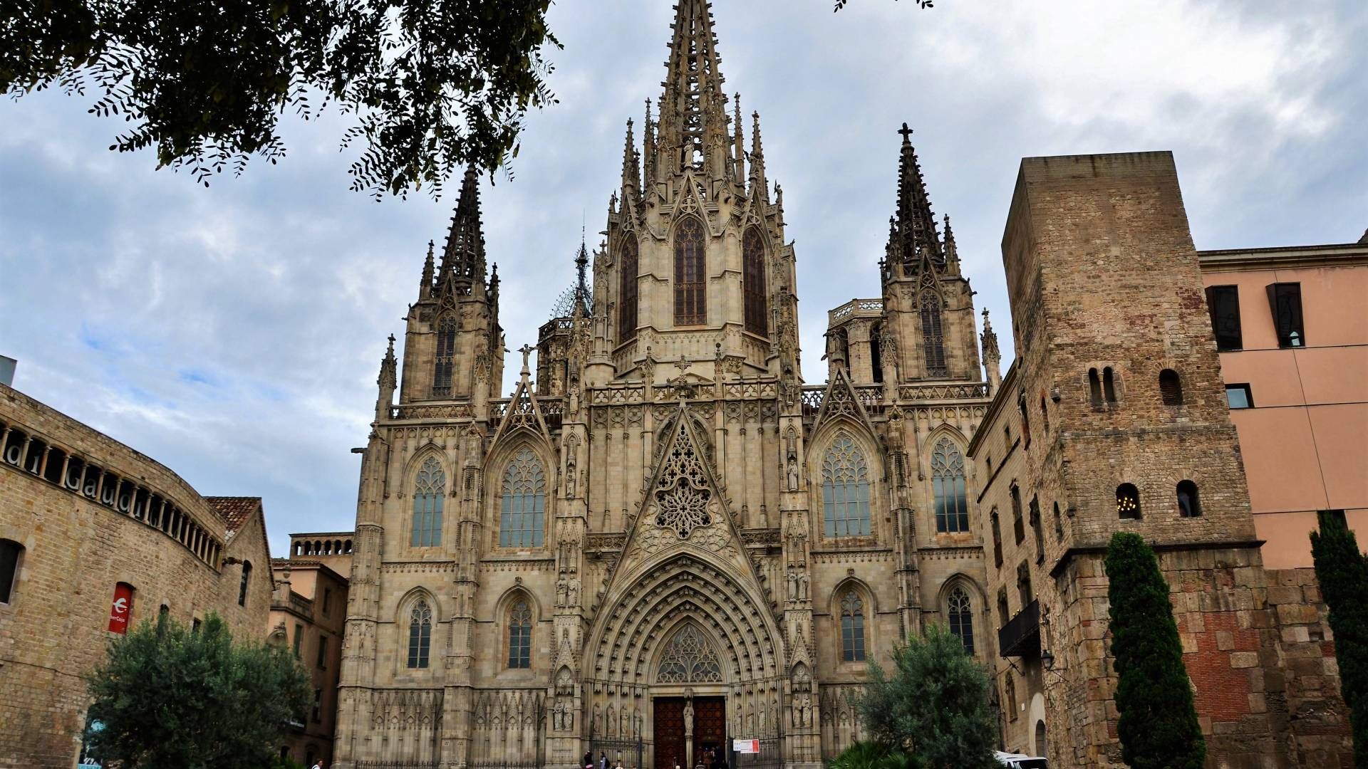 Historic Barcelona: Into the heart of the Gothic Quarter