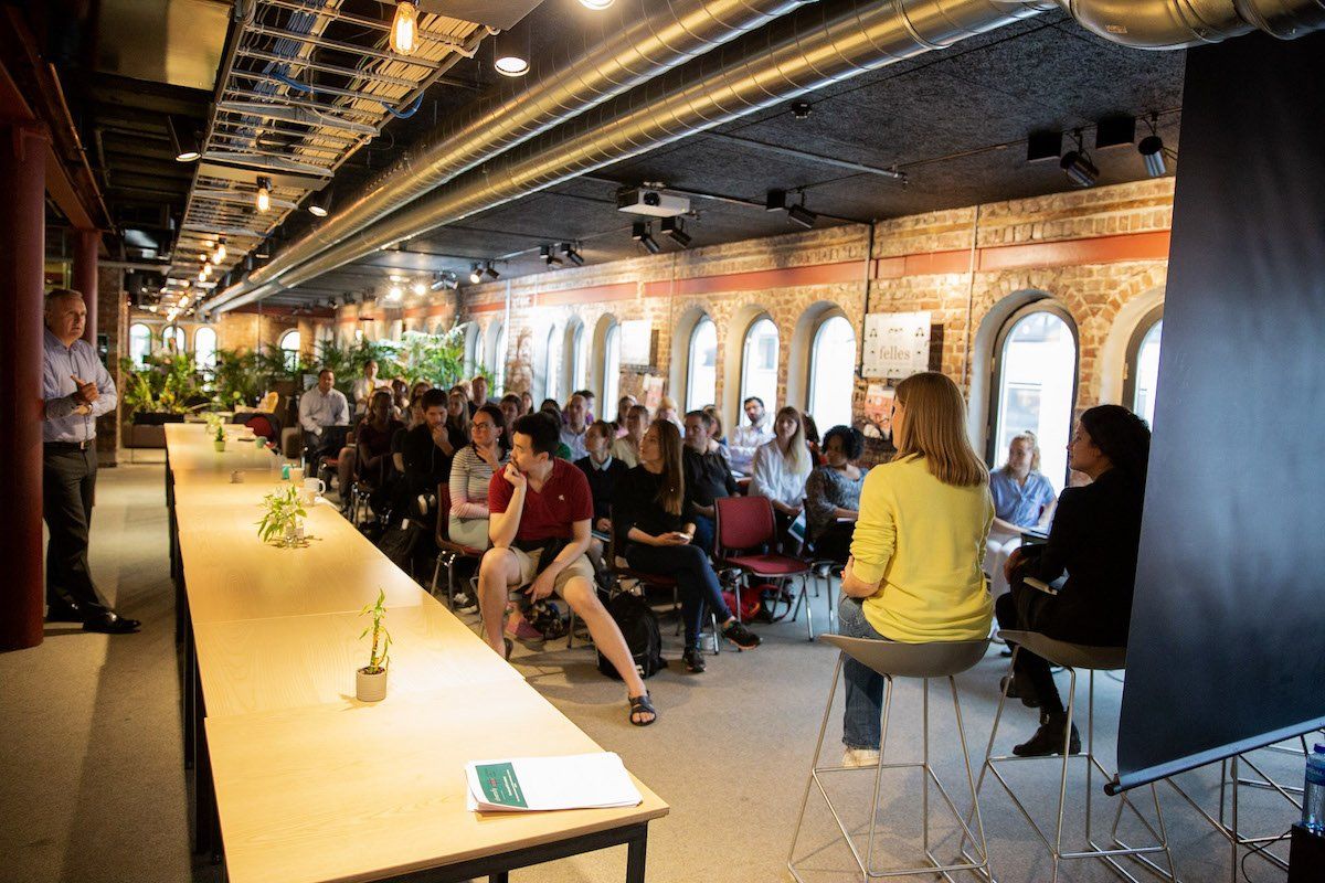 Nikol Mard talking to the crowd at The Panelists at "How to Showcase & Leverage your Skills in Norway 2019"