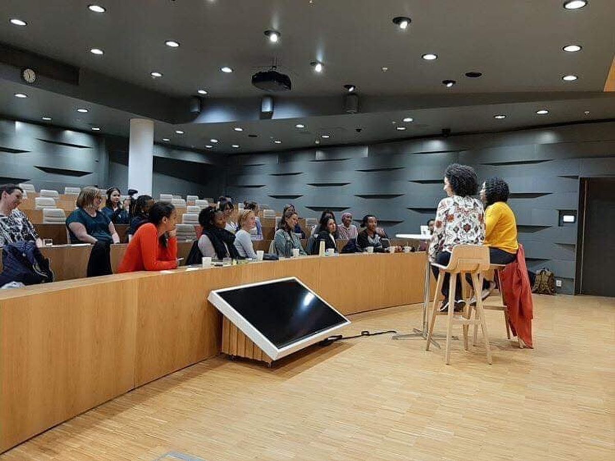Chisom speaking at Papillon Bergen