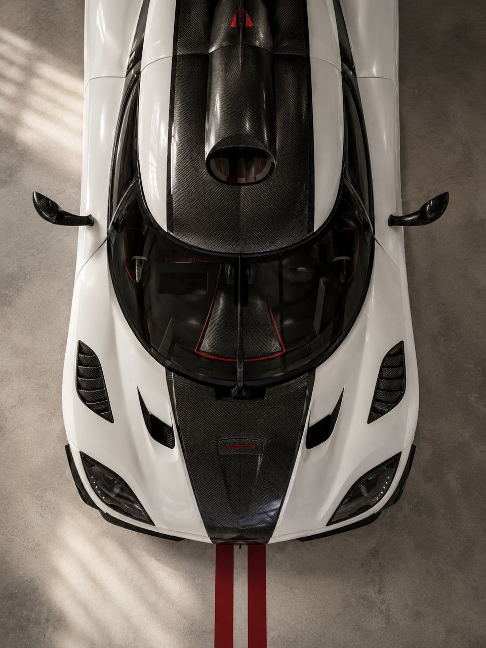Red Ribbon — vue plongeante sur la Koenigsegg