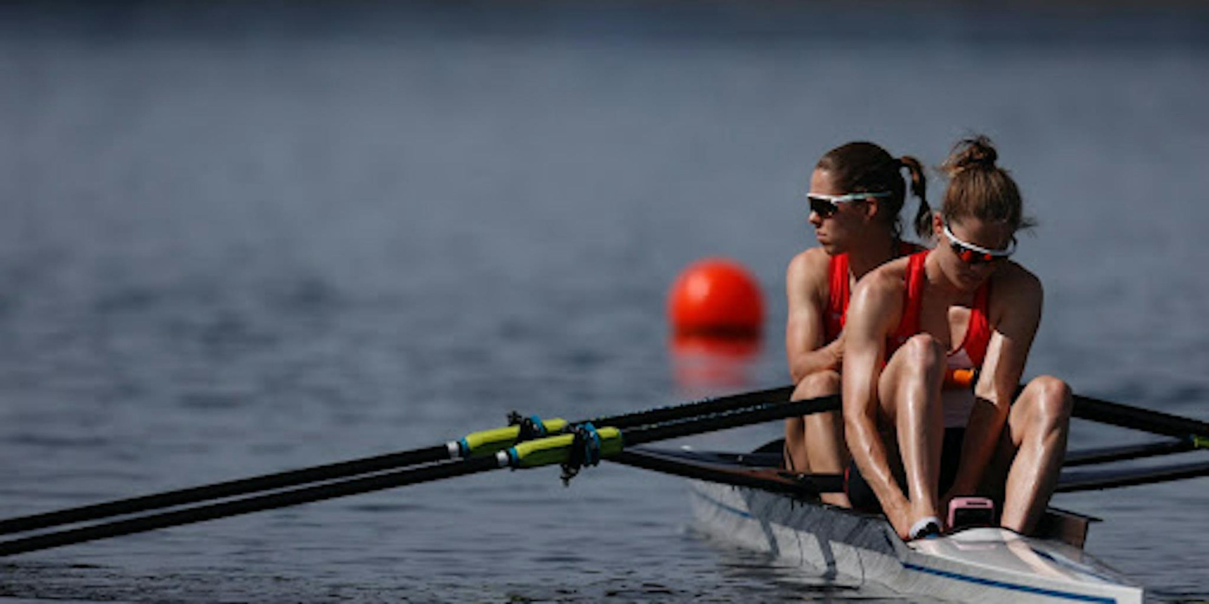 Jenny Casson competing in Rowing