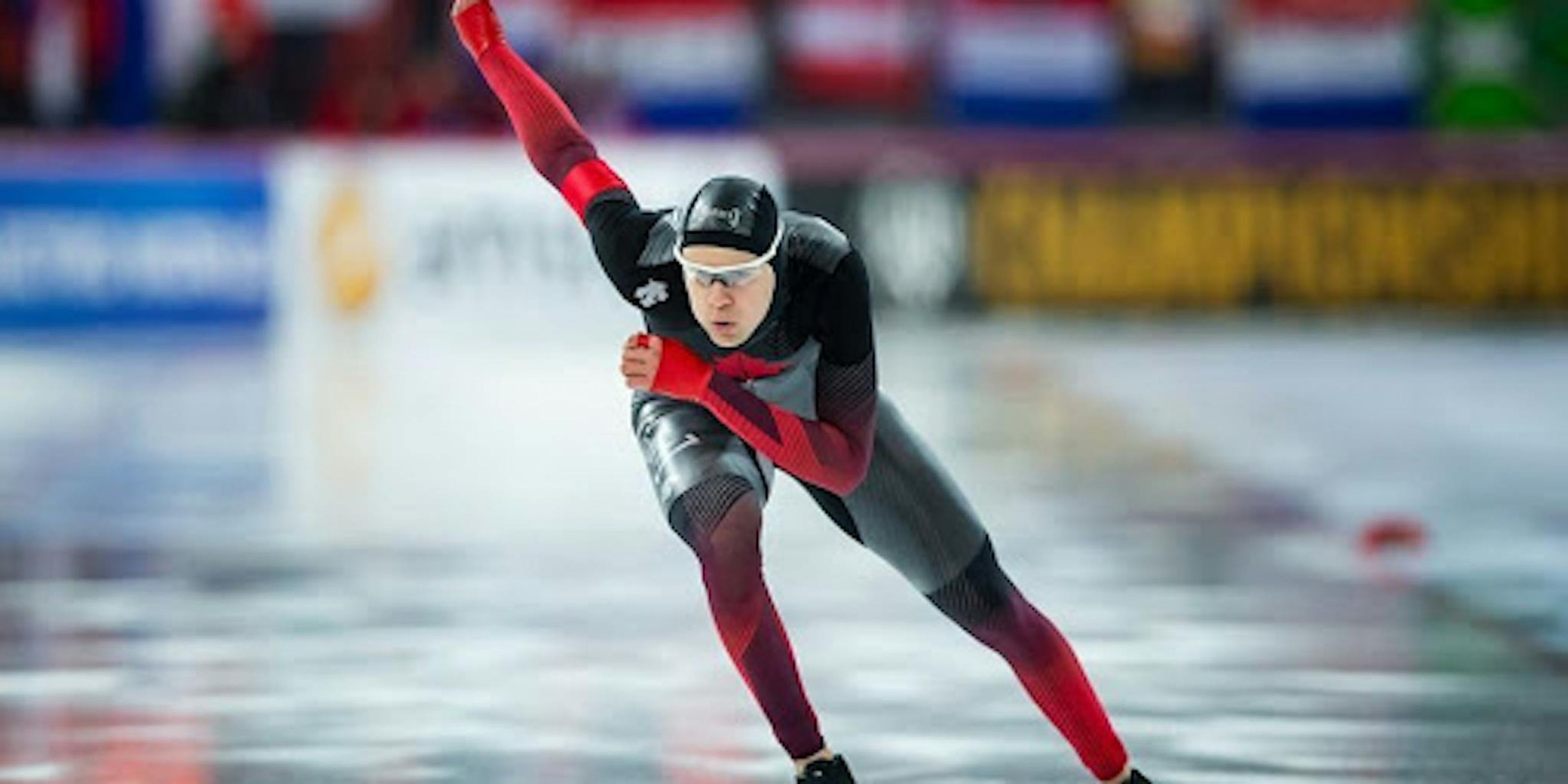 Tyson Langelaar competing in Speed Skating
