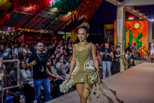 Campina Feita à Mão: Arte, moda e tradição na passarela