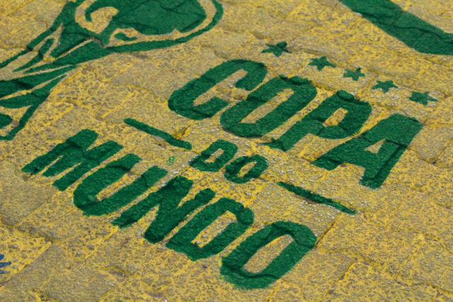 O impacto cultural e econômico da Copa do Mundo e São João