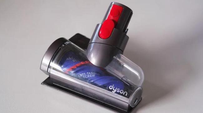 Dyson V15 Detect review