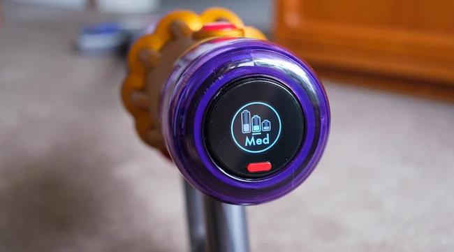 Dyson V12 Detect Slim review