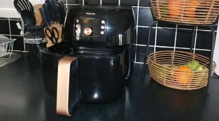 Philips Premium Airfryer XXL (HD9861/99) review: Large in more than just name