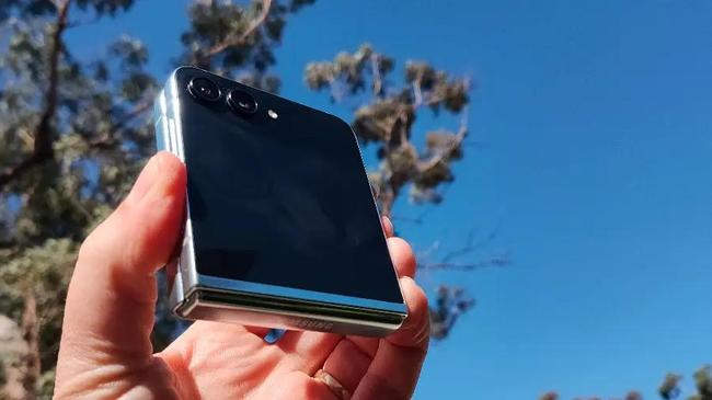 Samsung Galaxy Z Flip5