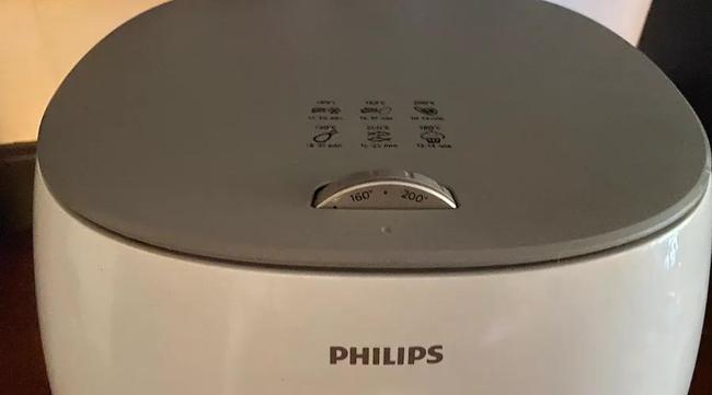 Philips Premium Airfryer XXL (HD9630/21) review