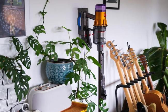 Dyson V12 Detect Slim review