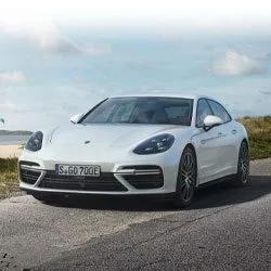 Porsche Panamera 4S E-Hybrid sportscar