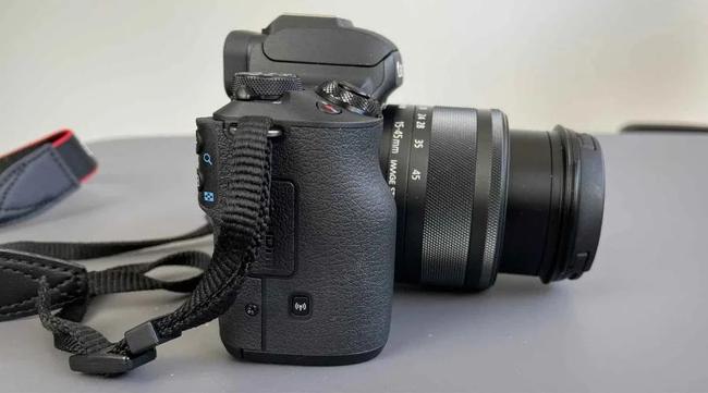 Canon EOS M50 Mark II review - in its case