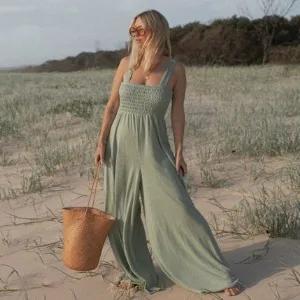 Model in boho outfit