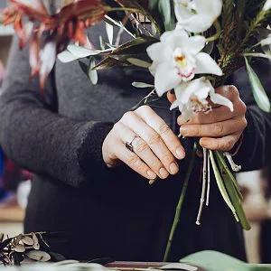 Buy online flowers and deliver them in Australia and worldwide