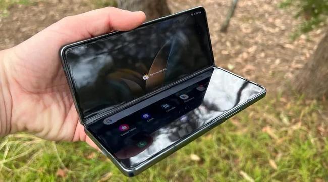 Samsung Galaxy Z Fold4
