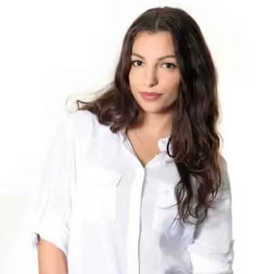 Mia Steiber headshot