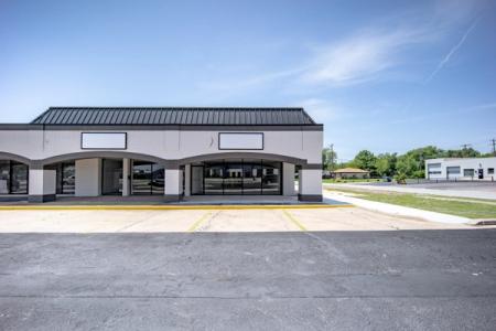 1050 N Flood Ave, Norman, OK 73069