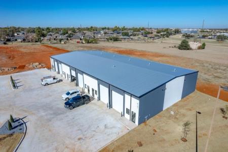 8101 Silver Crossing, Oklahoma City, OK 73132 - Building 1
