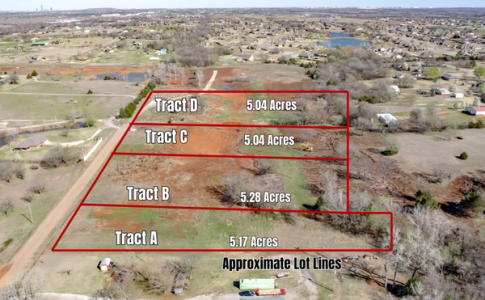 2700 S Sooner Dr, Moore, OK 73165