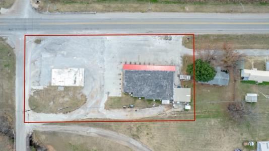 1012 6th St, Maysville, OK 73057