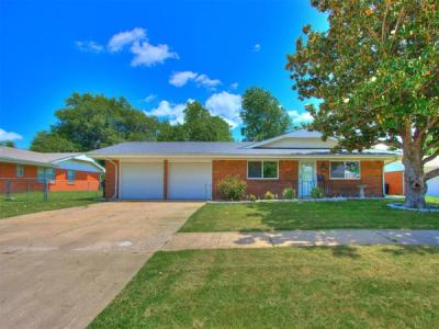 1037 WOODS AVE, NORMAN OK 73069