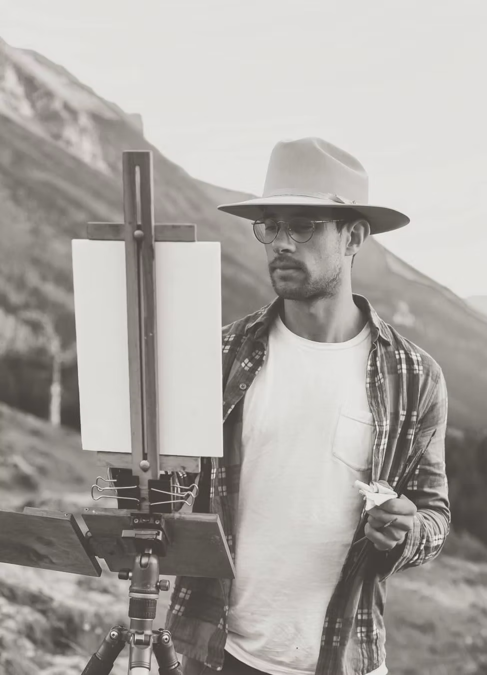 Portrait of artist Richie Carter