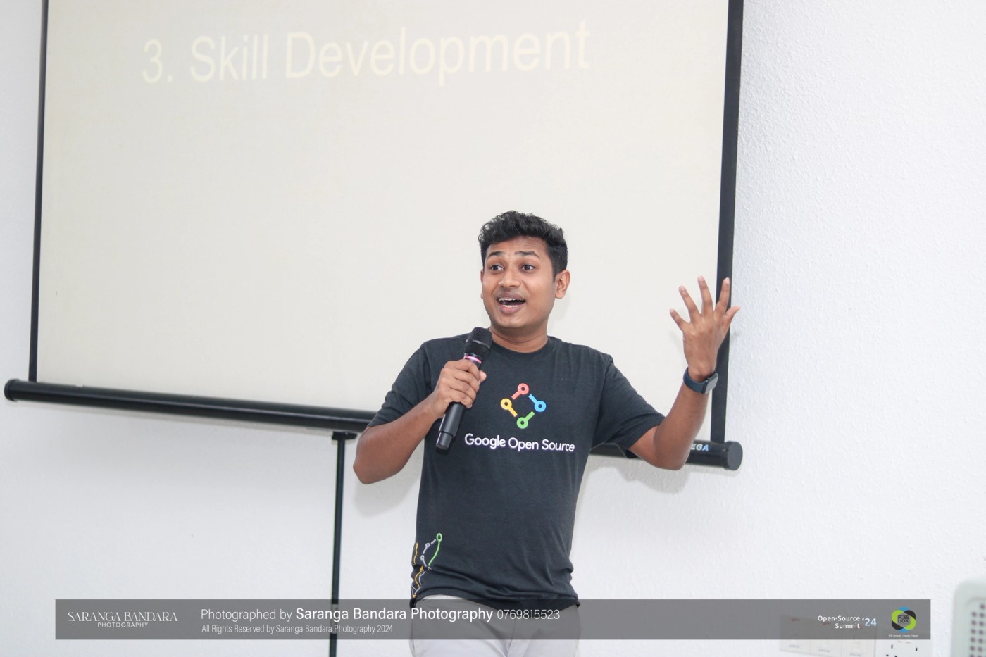 Jayasanka Weerasinghe, Technical Lead @ OpenMRS leading a session at Open-Source Summit '24