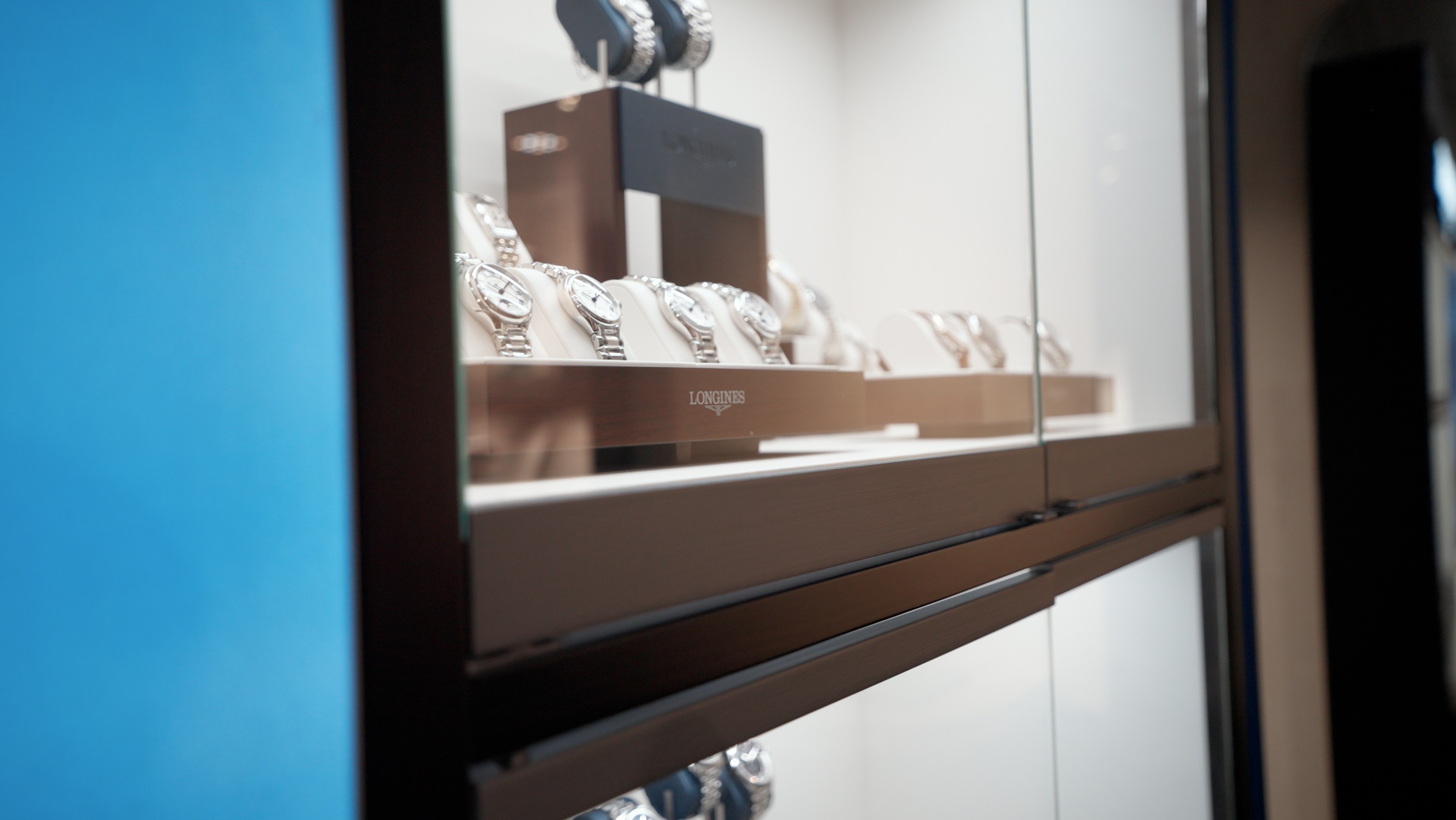Horloge vitrine