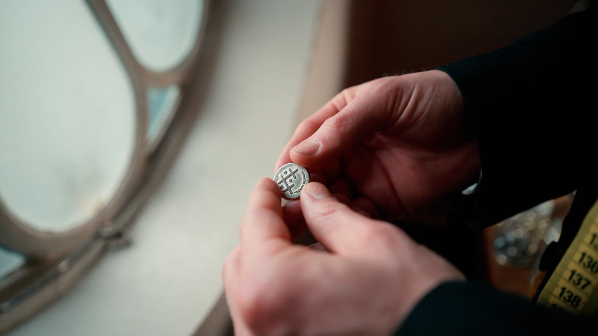 Bijzondere knoop in hand