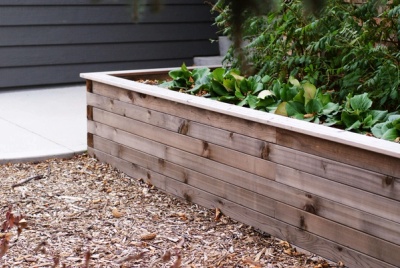 Claywork Design & Construction: Cedar Retaining Wall