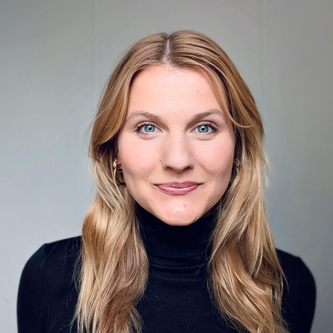 PAULINE LUX