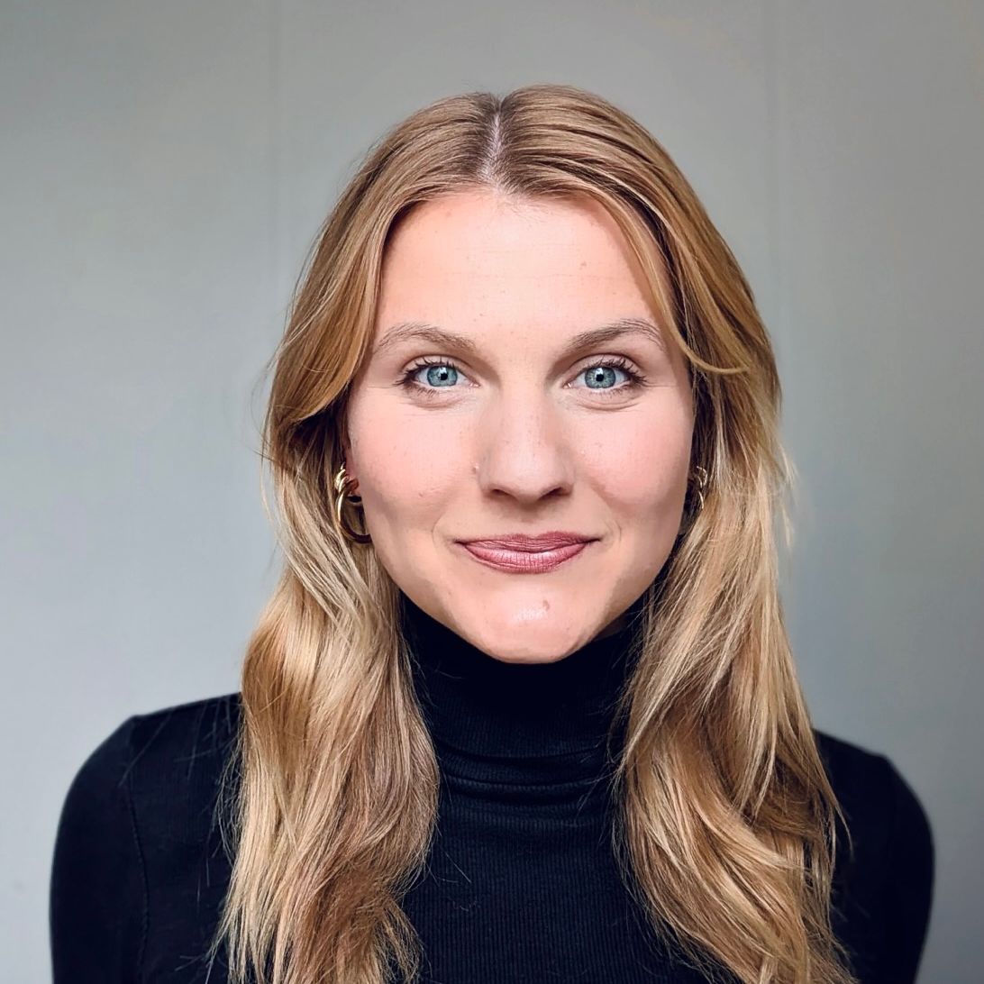 PAULINE LUX