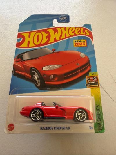 Hot Wheels 92 Dodge Viper RT/10 HW Exotics 2023