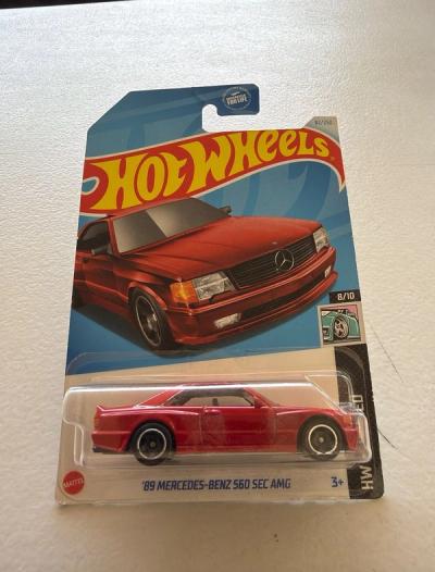 Hot Wheels 89 Mercedes-Benz 560 Sec Amg Rojo 8/10