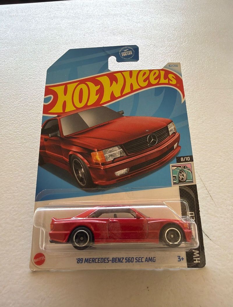 Hot Wheels 89 Mercedes-Benz 560 Sec Amg Rojo 8/10