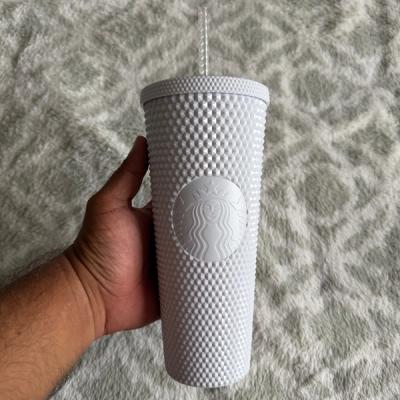 Vaso Starbucks Studded Blanco con Popote