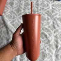 Vaso térmico de acero inoxidable reciclado con popote