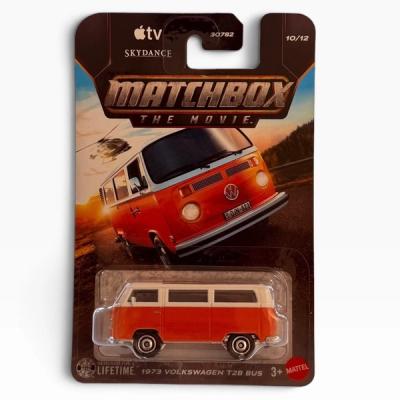 Autito a escala Matchbox 1973 Volkswagen T2B Bus naranja y blanco en su blíster de colección