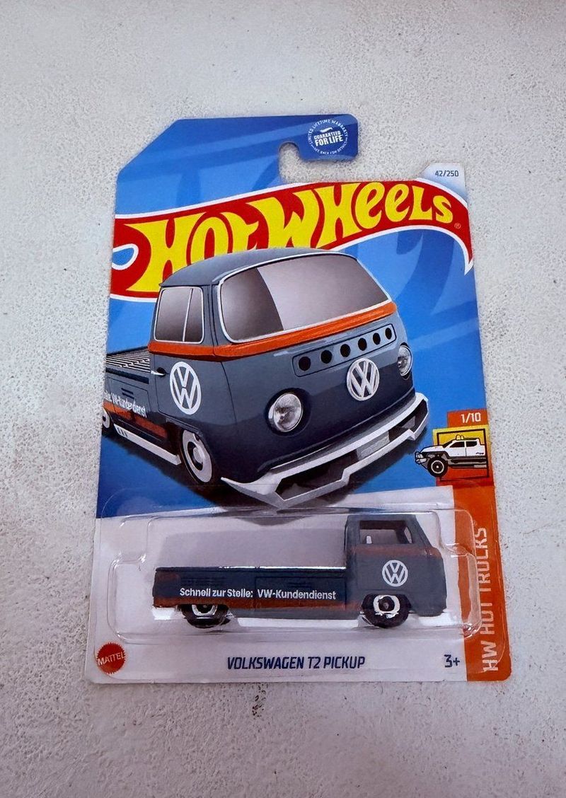 Hot Wheels Volkswagen T2 Pickup HW Hot Trucks
