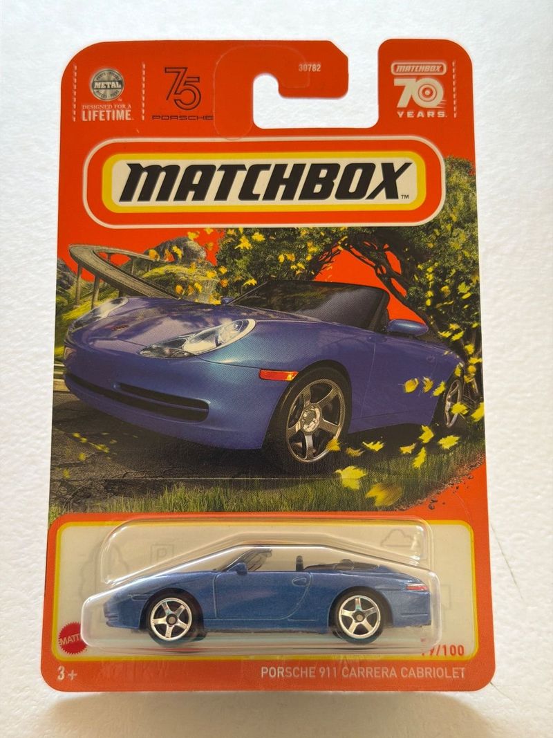 Matchbox Porsche 911 Carrera Cabriolet Azul 70 Aniversario