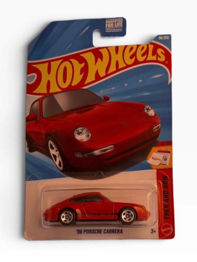Auto a escala Hot Wheels 96 Porsche Carrera color rojo en su empaque original de cartón