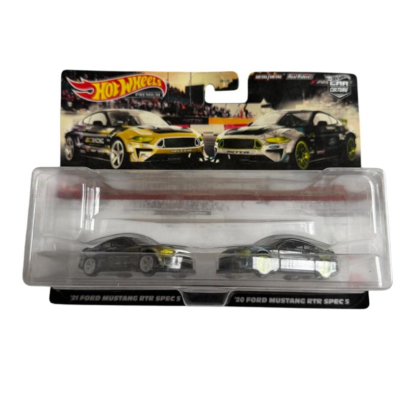 Hot Wheels Premium Car Culture 2-Pack 2020 y 2021 Ford Mustang RTR Spec 5