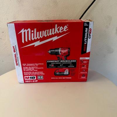 Milwaukee M18 Compact Brushless 1/2 Drill/Driver Kit 3601-21P