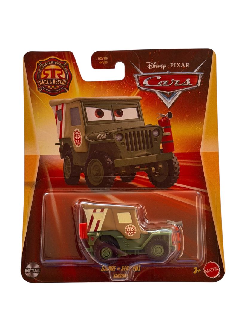 Auto miniatura Sarge de Disney Pixar Cars en su empaque de cartón de la serie Race & Rescue