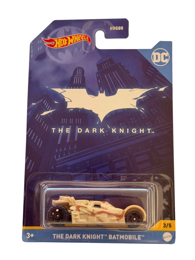 Hot Wheels The Dark Knight Batmobile HDG89 DC 3/5
