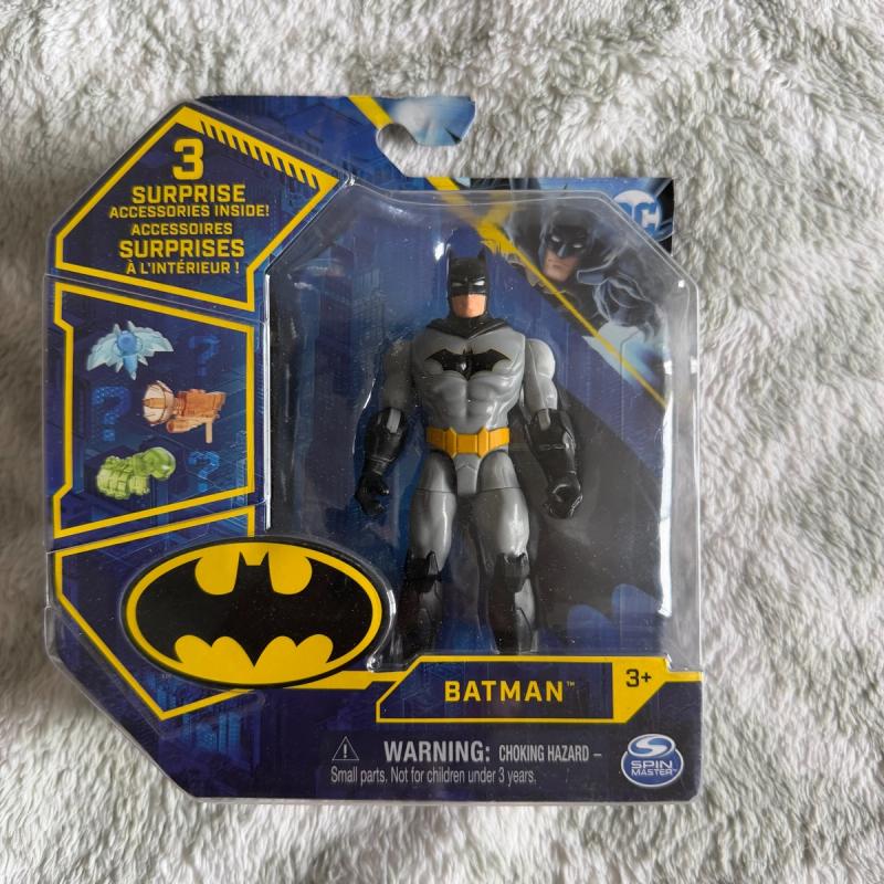 Figura de Acción Batman Spin Master 10 cm con 3 Accesorios Sorpresa