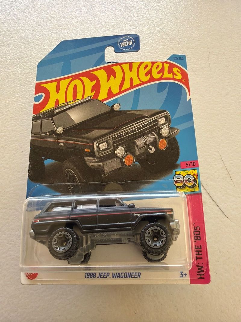 Hot Wheels 1988 Jeep Wagoneer HW The 80s 5/10 Negro