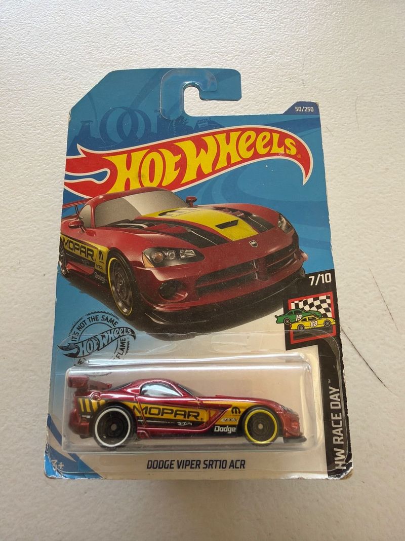 Hot Wheels Dodge Viper SRT10 ACR HW Race Day Mopar