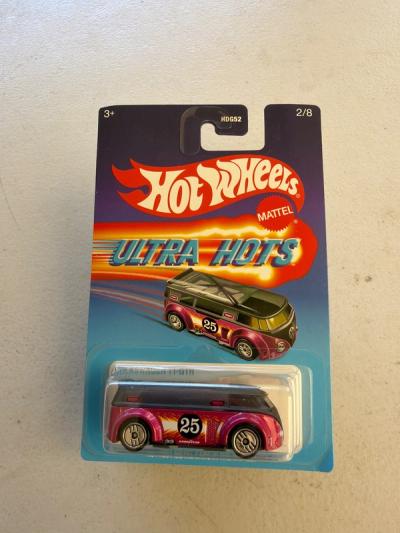 Hot Wheels Ultra Hots Volkswagen T1-GTR 2/8 HDG52